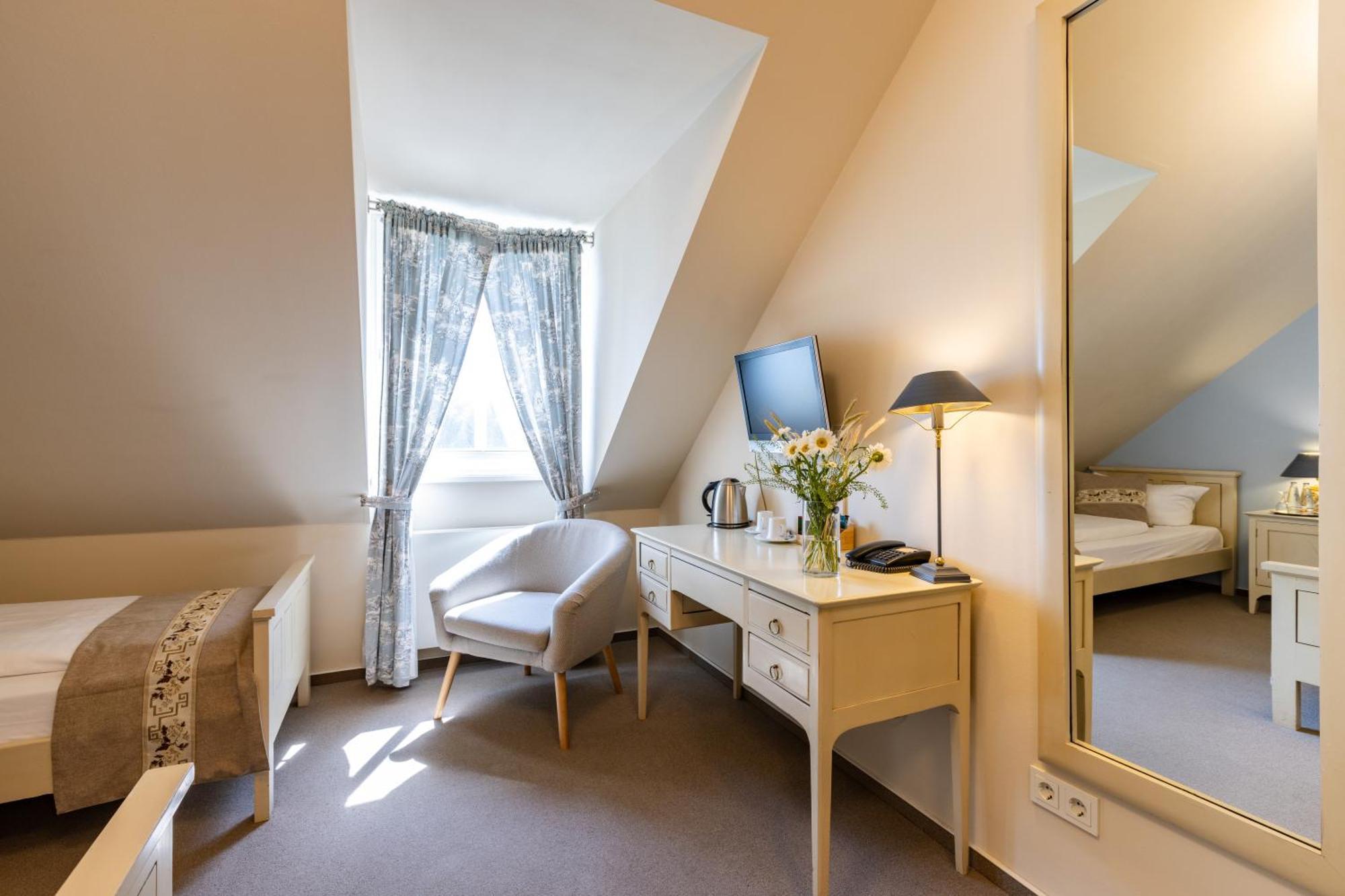 Cafe Wildau Hotel & Restaurant Am Werbellinsee Шорфхайде Екстериор снимка